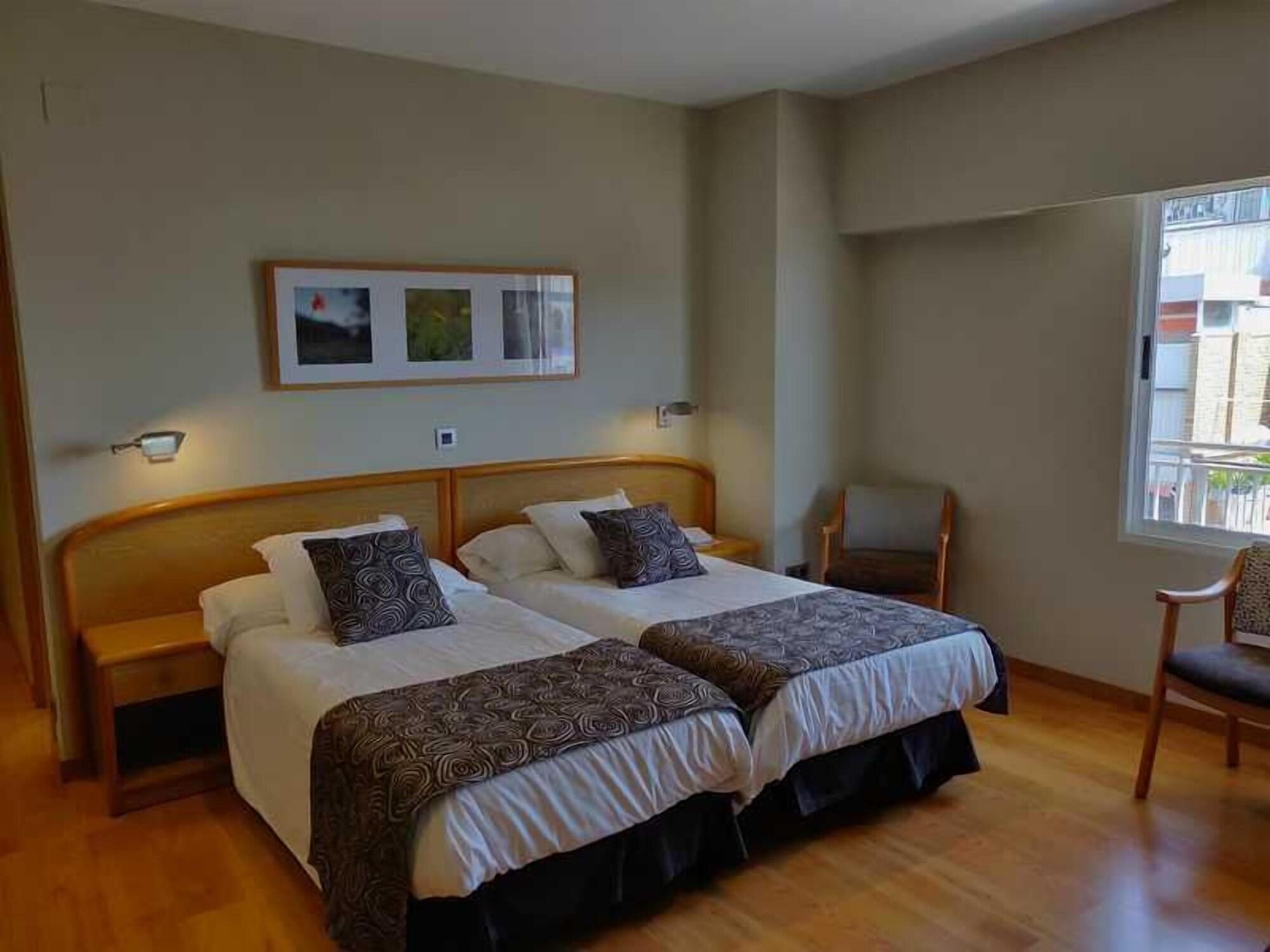 Hotel Tanit Benidorm Bagian luar foto