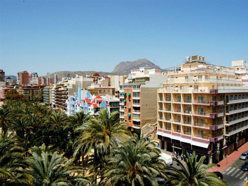 Hotel Tanit Benidorm Bagian luar foto
