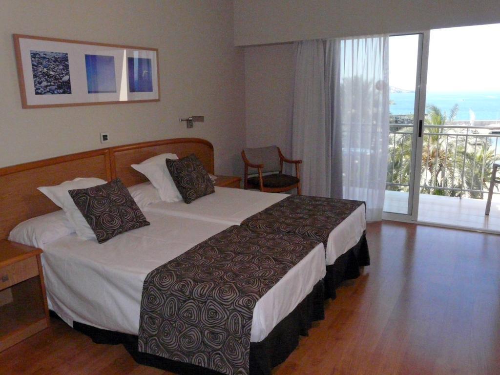Hotel Tanit Benidorm Bagian luar foto